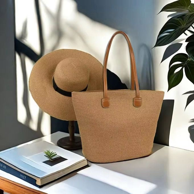 Sac et chapeau de plage
