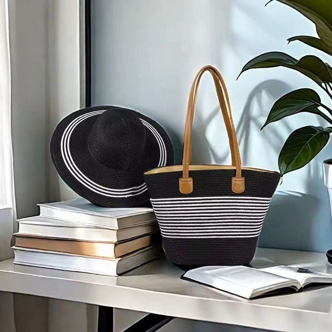 Sac et chapeau de plage